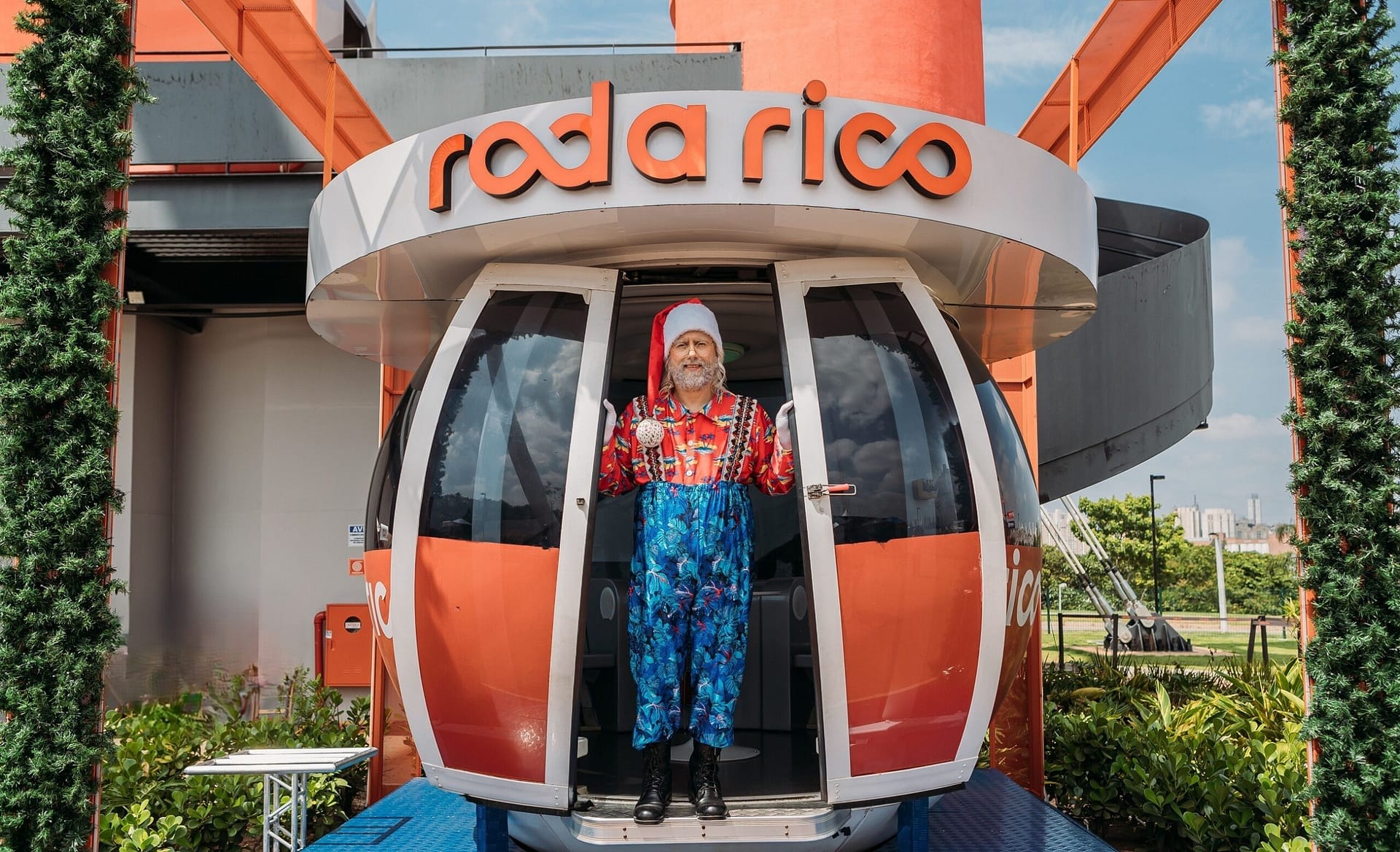 Roda Rico celebra três anos com shows e visita do Papai Noel