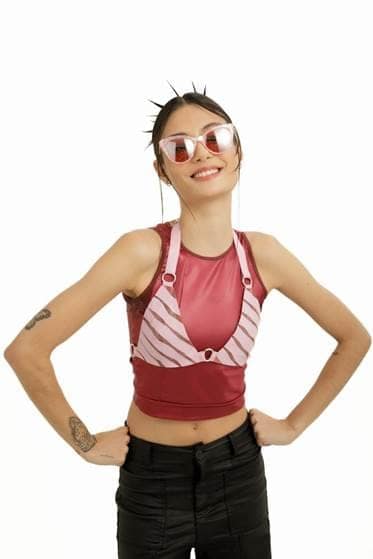 Chilli Beans explora tendência pink core