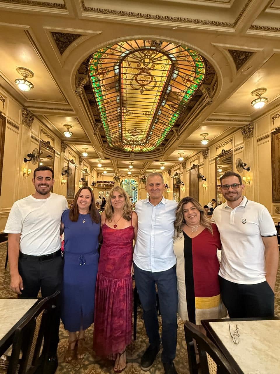 Del Bianco apresenta Memories na Confeitaria Colombo